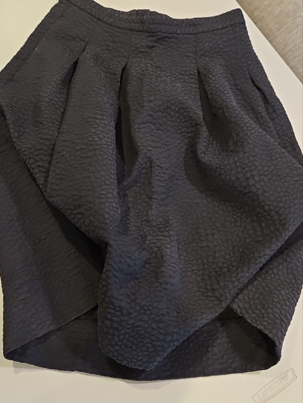 H&M Textured A-Line Skirt O229